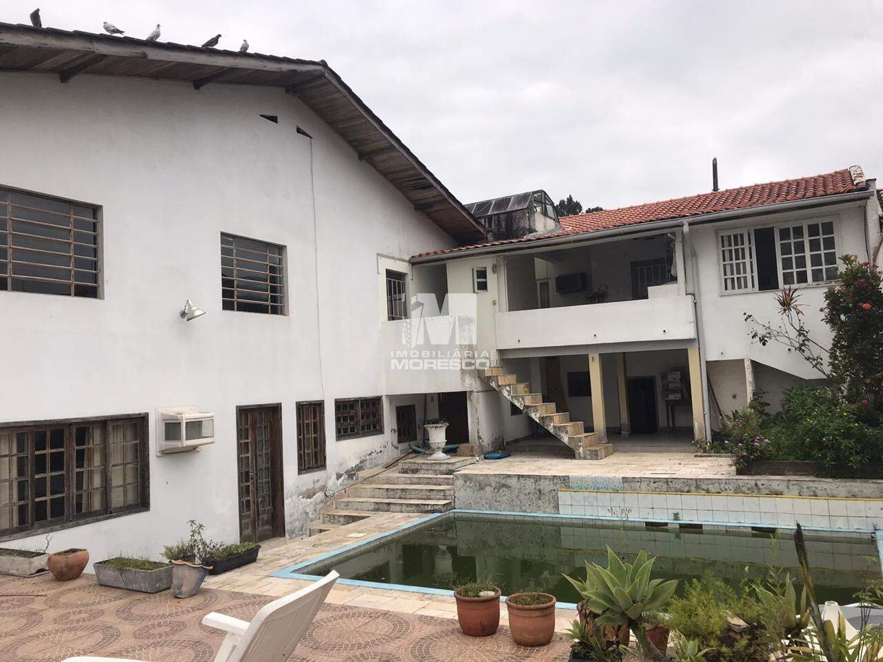 Casa à venda no bairro Centro: 